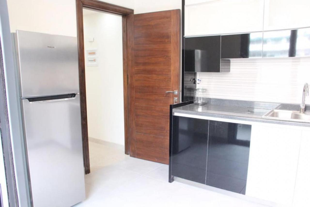 Modern 3br Next To Dieu *